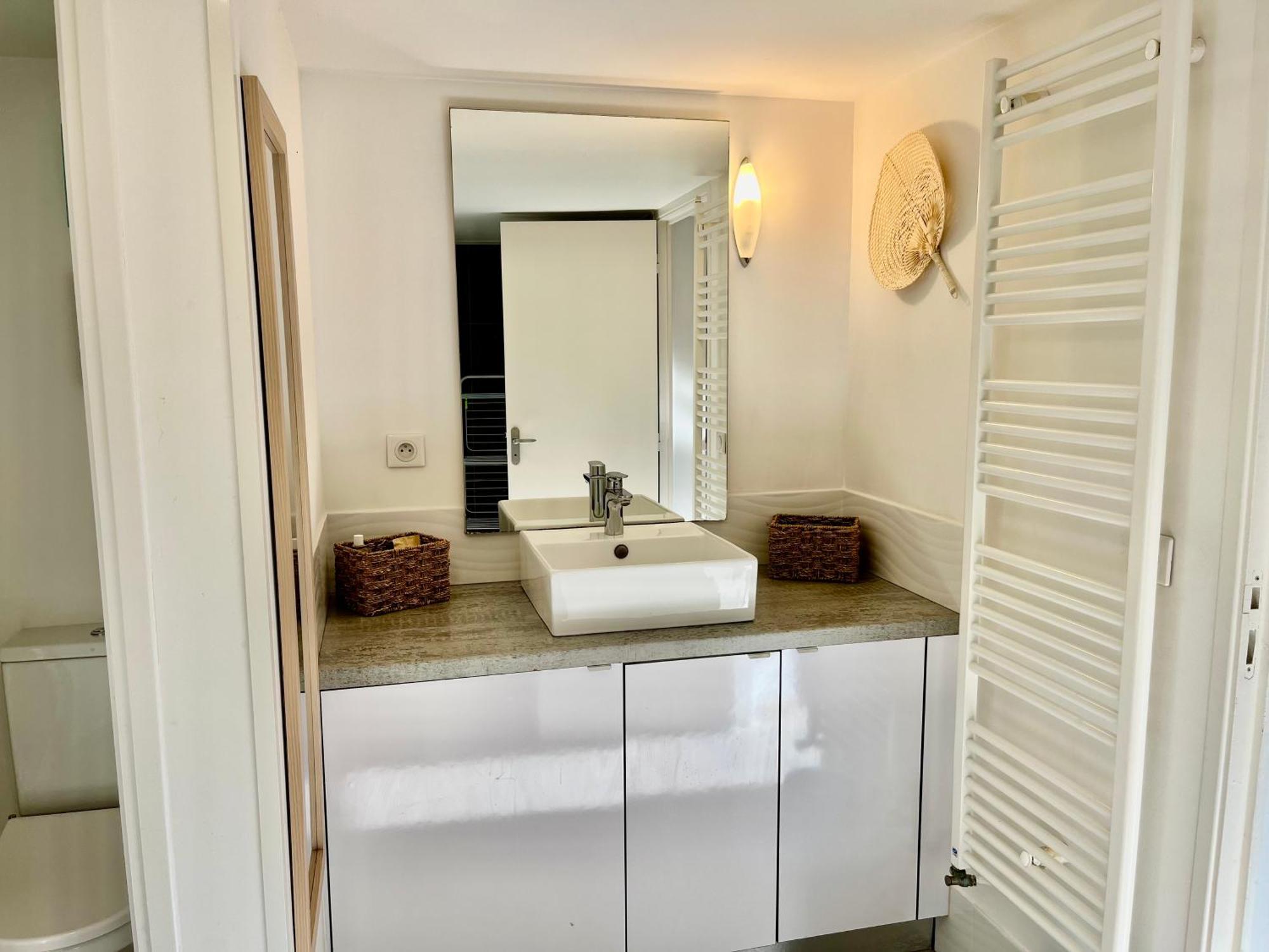 Appartement Deux Pieces Donnant Sur Un Jardin Antibes Esterno foto